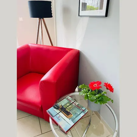 A02 Pamir Apartment